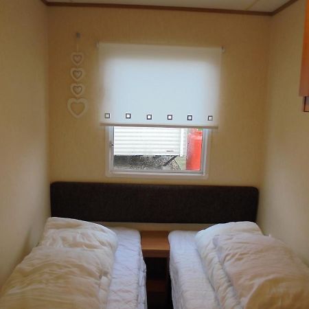Апартаменти 6 Berth Heated On The Chase Brisbane Інголдмеллс Екстер'єр фото