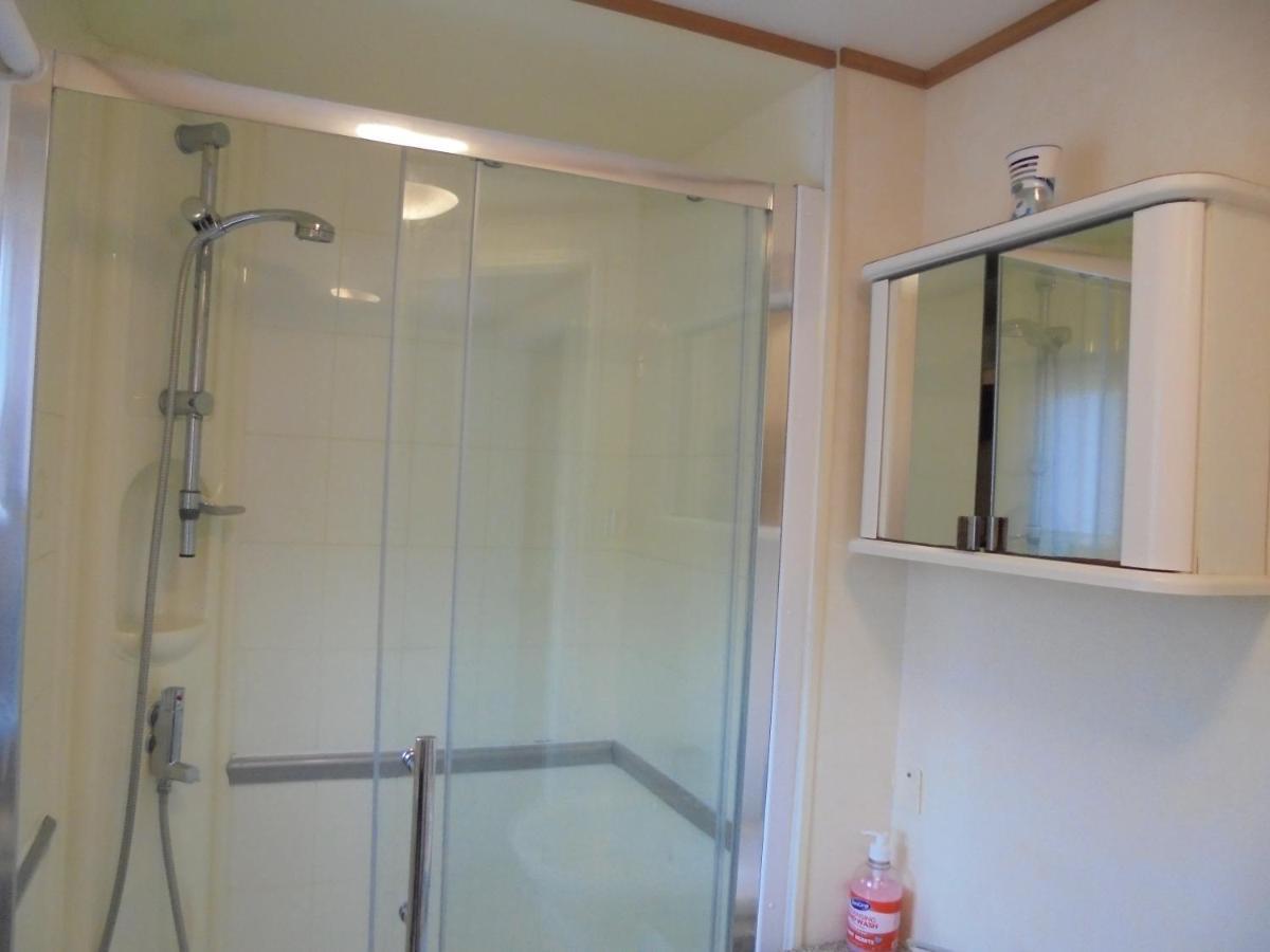 Апартаменти 6 Berth Heated On The Chase Brisbane Інголдмеллс Екстер'єр фото